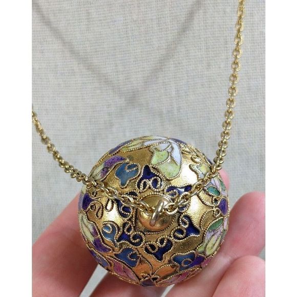 Large Globe Ball Butterfly Design Cloisonne Pendant Necklace - Picture 13 of 16
